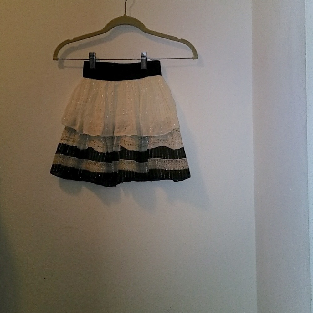 Skirt - Picture 3 of 4